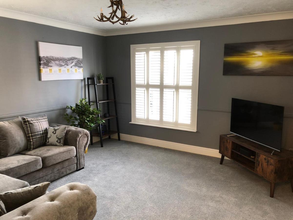 Stylish 2 Bed Apartment Next To The Norfolk Broads Coltishall Exterior photo